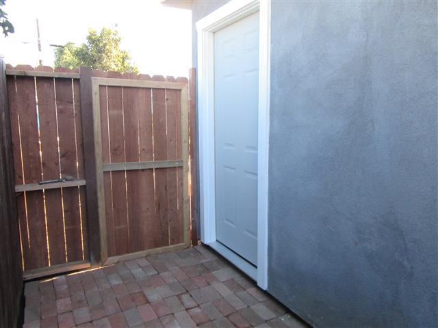 $1200 : Gardena image 1