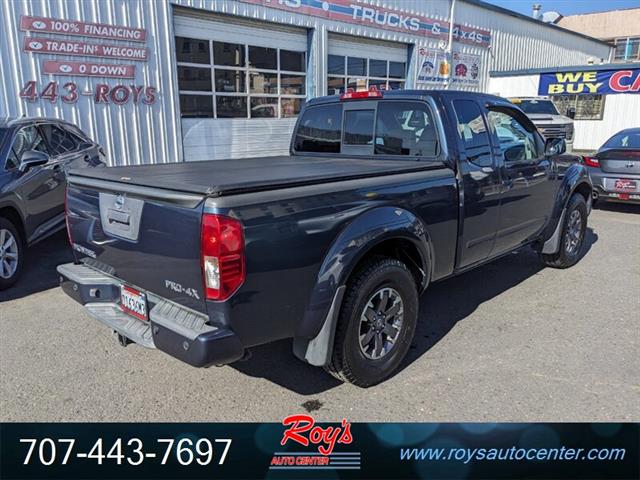 $25995 : 2016 Frontier PRO-4X 4WD Truck image 8