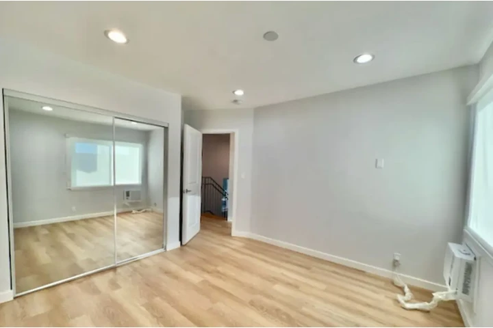 $1900 : 2Bedroom Apt In Vermont Ave, image 4
