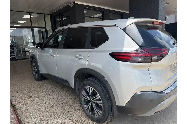 $24325 : Nissan Rogue 2023 SV 4dr Cro image 3