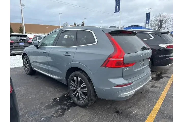 $31704 : Volvo XC60 2022 AWD B5 Inscr image 5