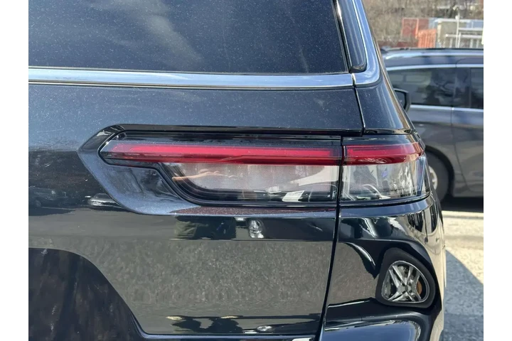 $24985 : Jeep Grand Cherokee L 2023 4 image 9