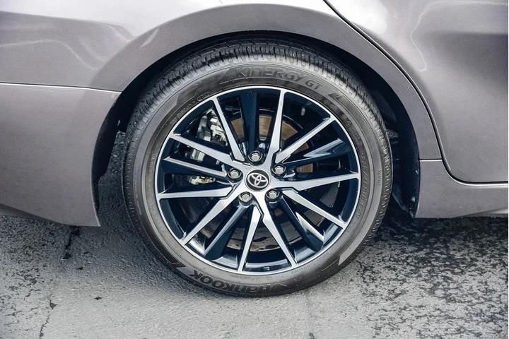 $28945 : Toyota Camry Hybrid 2023 SE image 9