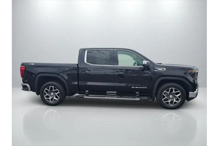 $38999 : GMC Sierra 1500 2022 4x4 SLE image 4
