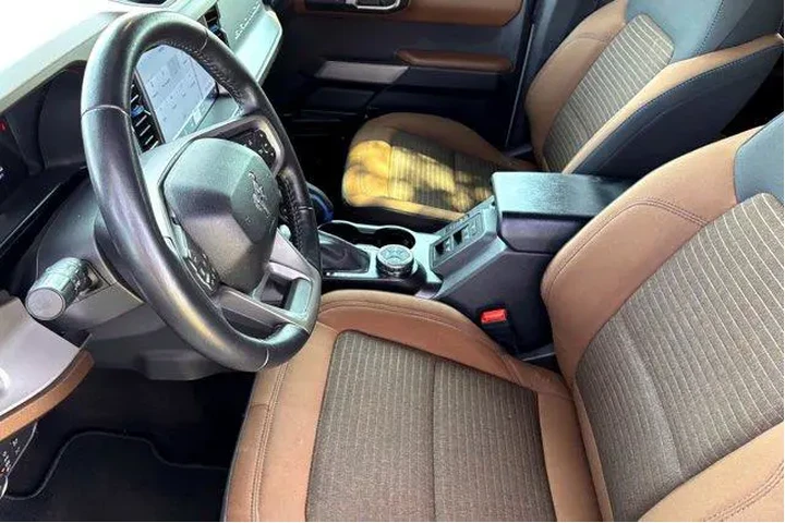 $38977 : Ford Bronco 2022 4x4 Outer B image 7