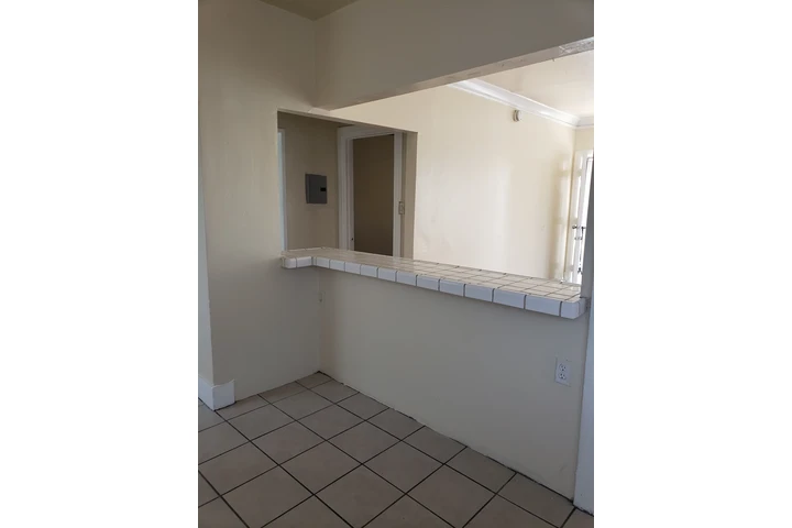 $1495 : 1 bedroom unit, 1 floor, image 3