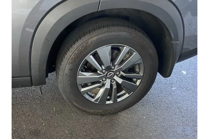 Nissan Pathfinder 2024 AWD S image 10