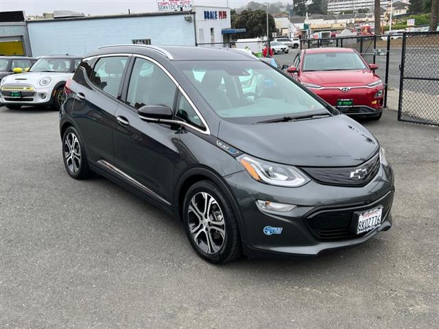 $17200 : Used 2021 Bolt EV Premier for image 3