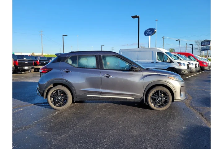 $19295 : Nissan Kicks 2022 SR 4dr Cro image 2