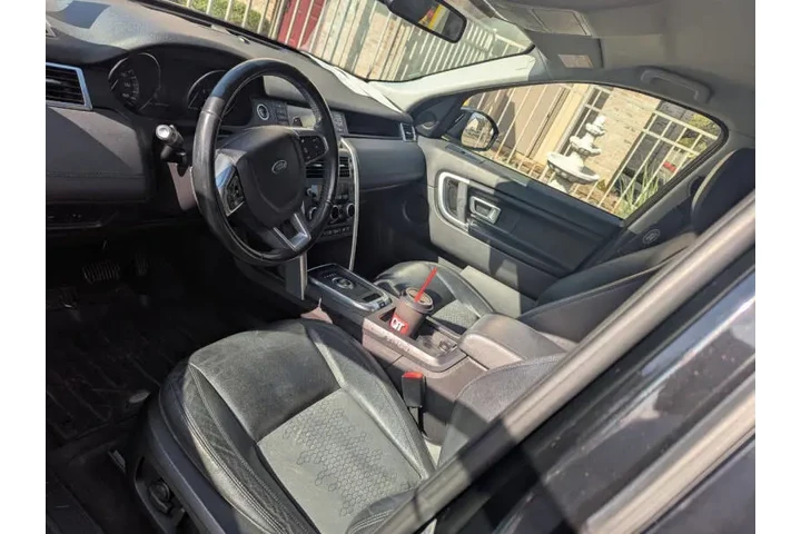 $10990 : 2016 Land Rover Discovery Spo image 8
