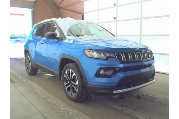 $21393 : Jeep Compass 2023 4x4 Limite image 4