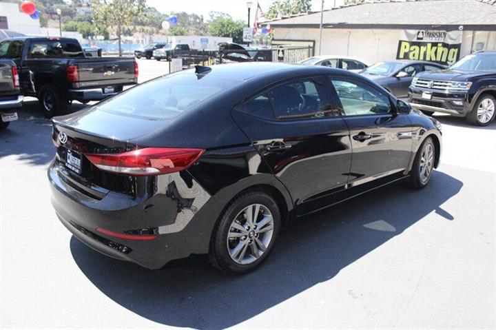 $11996 : 2018 Elantra image 7