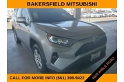 $25699 : Toyota RAV4 2021 AWD XLE 4dr thumbnail