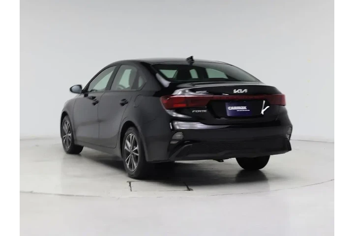 $17998 : Kia Forte 2024 LXS 4dr Sedan image 2