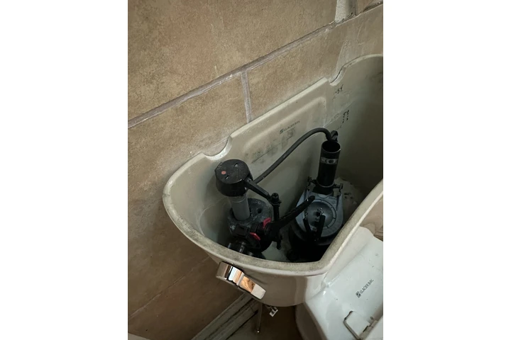 Plomero Disponible las 24 hora image 8