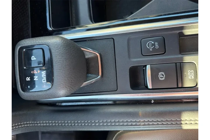 $35000 : Nissan Pathfinder 2024 Plati image 10