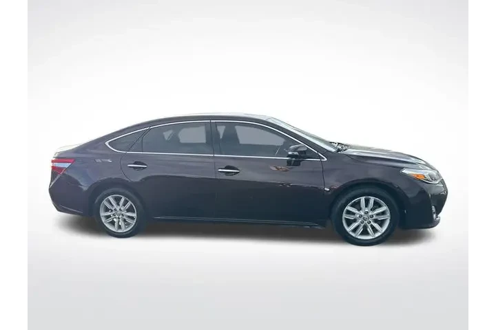 $9730 : Pre-Owned 2015 Avalon XLE image 1