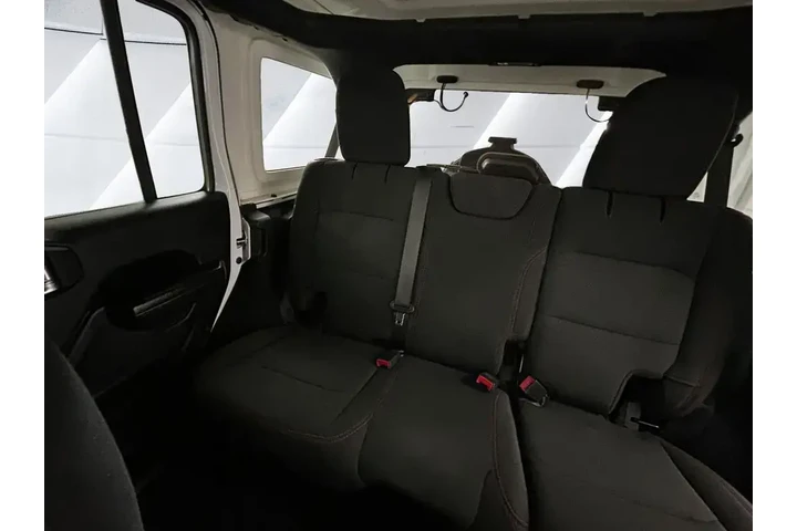 $38731 : Jeep Wrangler 2023 4x4 Rubic image 3