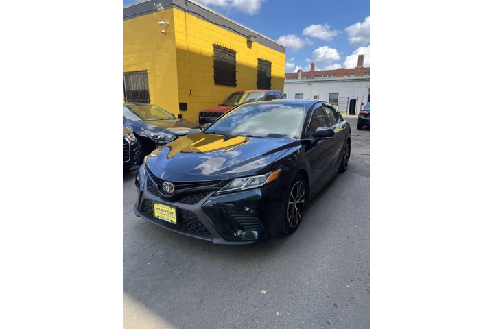 $17499 : 2020 Camry SE image 5