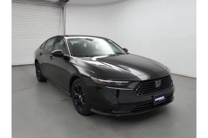 $29998 : Honda Accord 2025 SE 4dr Sed image 1