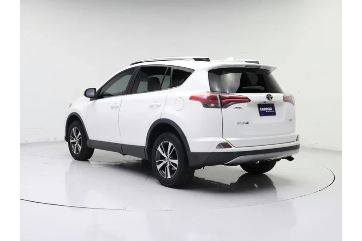 $21998 : Toyota RAV4 2018 XLE 4dr SUV image 2
