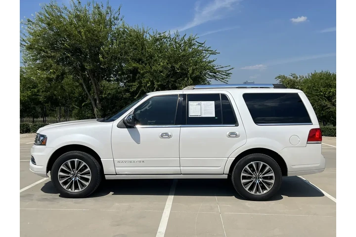 $14899 : Lincoln Navigator 2017 4x4 S image 4