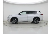 $24998 : Mitsubishi Outlander 2022 AW thumbnail