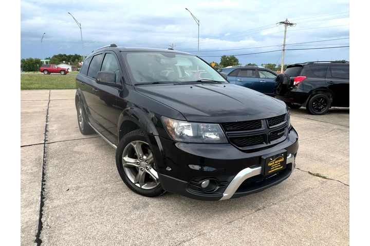 $6999 : 2017 Journey Crossroad FWD image 2