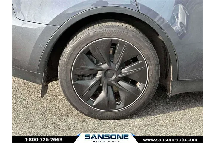 $25959 : Tesla Model Y 2022 AWD Long image 6