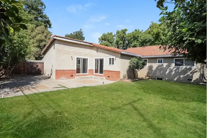 $1800 : Charming 708 Norwich Ct House image 7