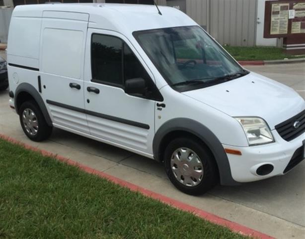 $6000 : 2010 FORD TRANSIT XLT CONNECT image 2