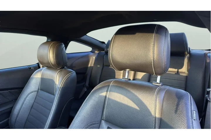 $11987 : Ford Mustang 2012 V6 2dr Fas image 10