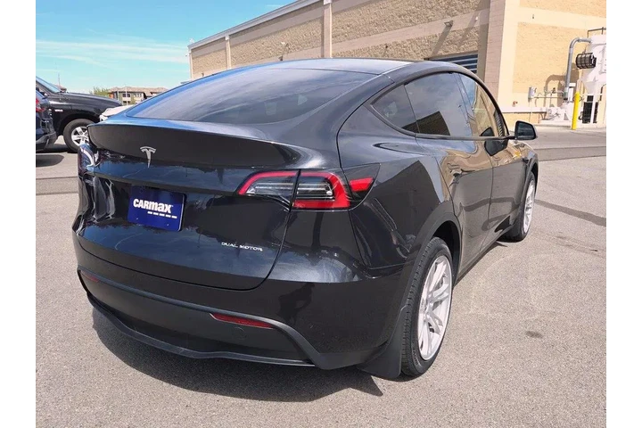 $36998 : Tesla Model Y 2024 AWD Long image 5