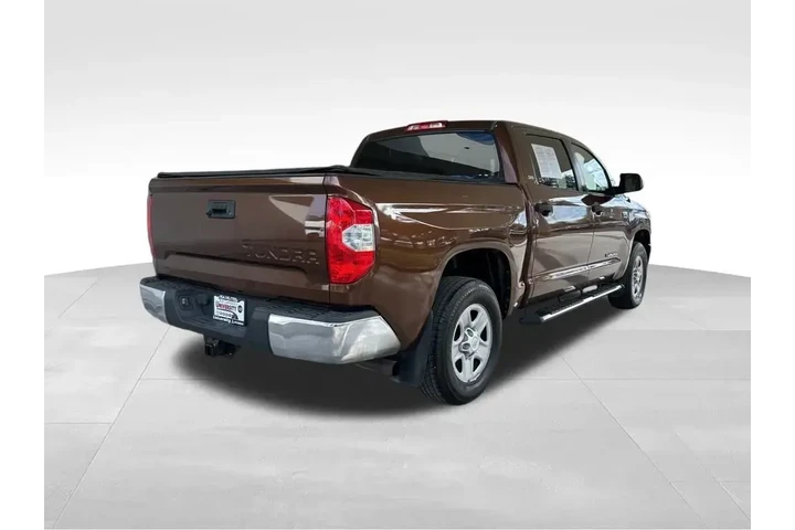 $27504 : Toyota Tundra 2017 4x4 SR5 4 image 3