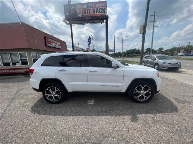 $22999 : 2019 Grand Cherokee image 5