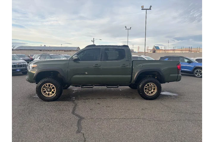 $36999 : Toyota Tacoma 2022 4x4 SR5 V image 2