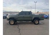 $36999 : Toyota Tacoma 2022 4x4 SR5 V thumbnail
