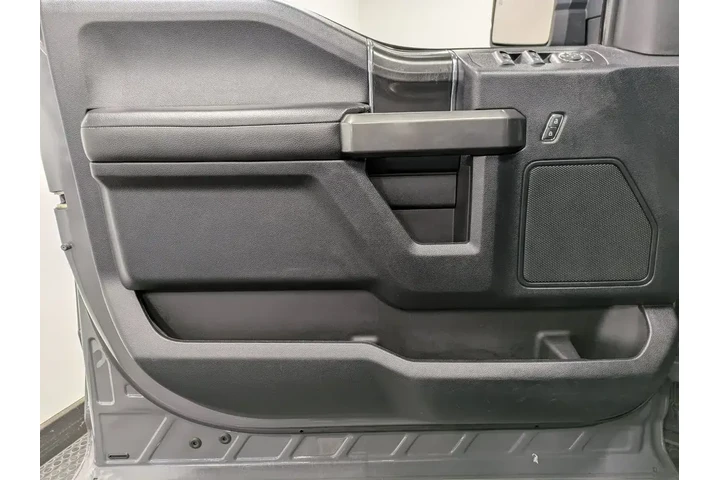 $22900 : Ford F-150 2018 4x4 XLT 4dr image 8