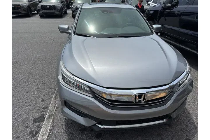 $20000 : Honda Accord 2017 Touring 4d image 8