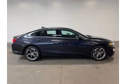$16425 : Chevrolet Malibu 2023 LT 4dr thumbnail