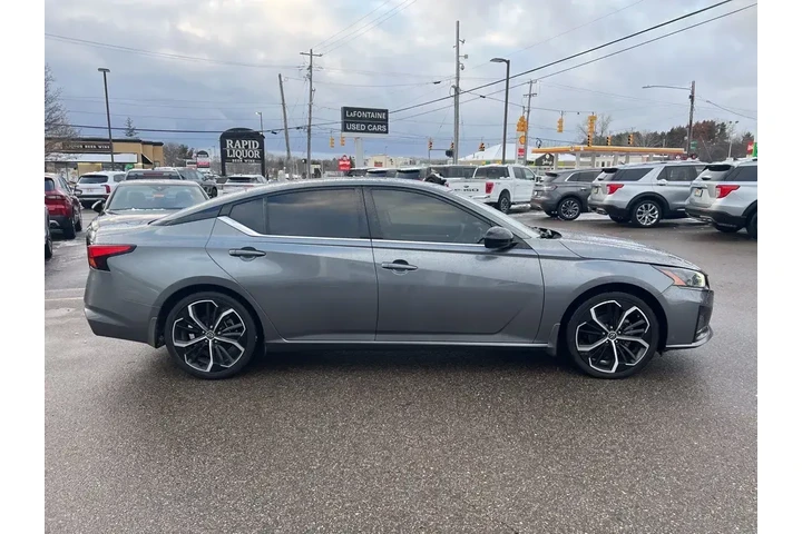 $18975 : Nissan Altima 2023 2.5 SR 4d image 5