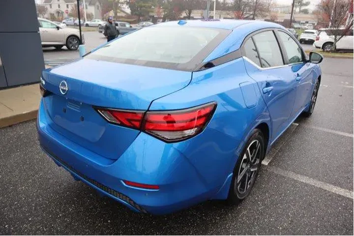 $17262 : Nissan Sentra 2025 SV 4dr Se image 5