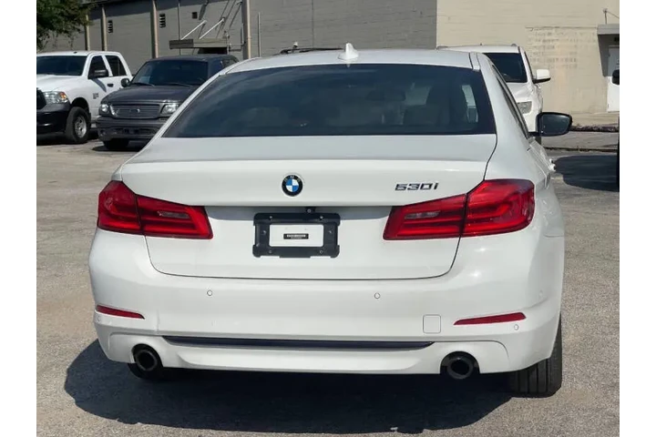 $12900 : 2017 BMW 5 Series 530i image 5