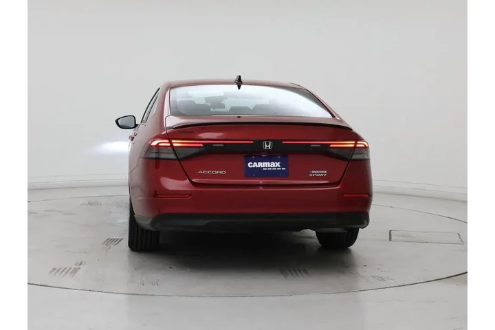 $27998 : Honda Accord Hybrid 2023 Spo image 6