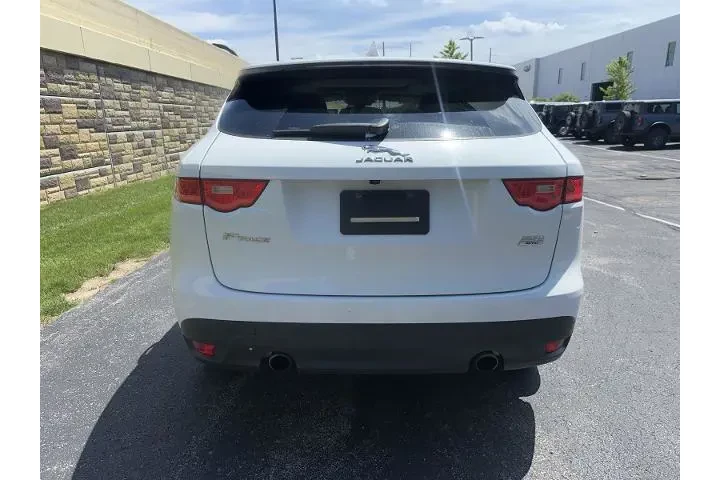 $18128 : Jaguar F-PACE 2017 AWD 35t P image 1