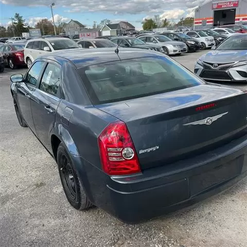 $8000 : 2008 CHRYSLER 300 image 9