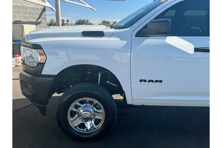 $35981 : Ram 2500 2022 4x4 Tradesman image 10
