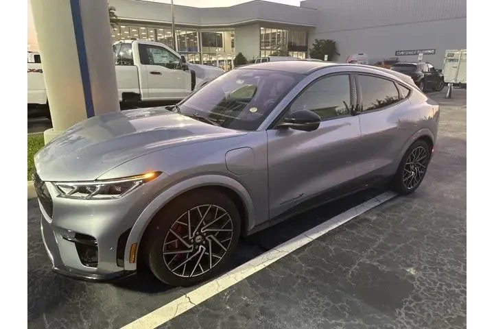 $29997 : Ford Mustang Mach-E 2022 AWD image 3