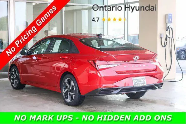 $19822 : Hyundai ELANTRA 2023 SEL 4dr image 6
