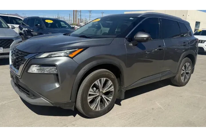 $14900 : 2021 Rogue SV image 4